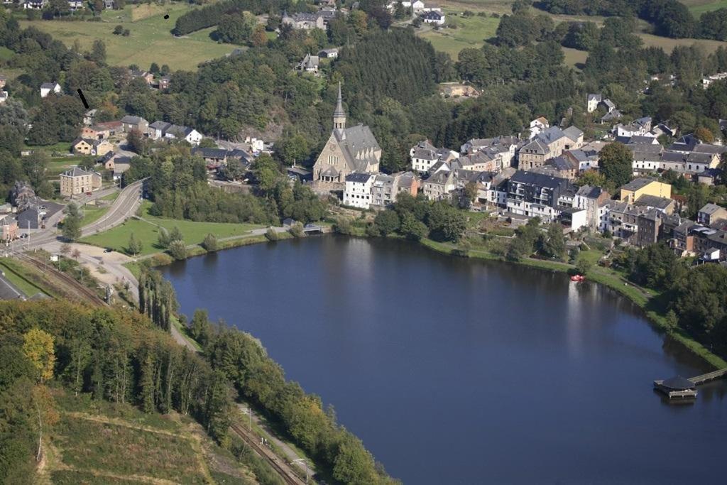 Le Hangar Des Voyageurs Petit-Halleux Buitenkant foto