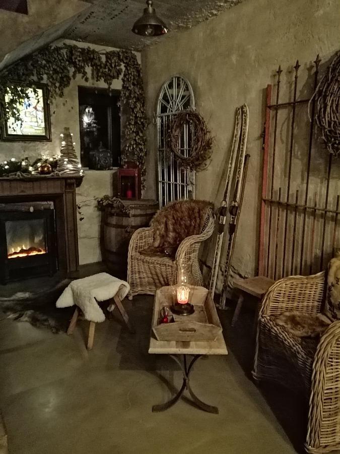 Le Hangar Des Voyageurs Petit-Halleux Buitenkant foto